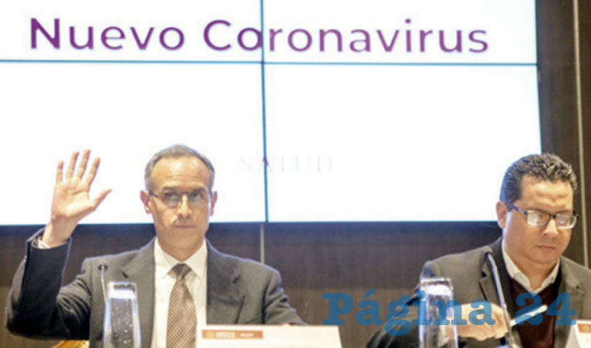 El subsecretario de Prevención y Promoción de Salud federal, Hugo López-Gatell Ramírez, y José Luis Alomía Zegarra, director general de Epidemiología, en el corte de las 21 horas de ayer/Foto: Miguel Dimayuga