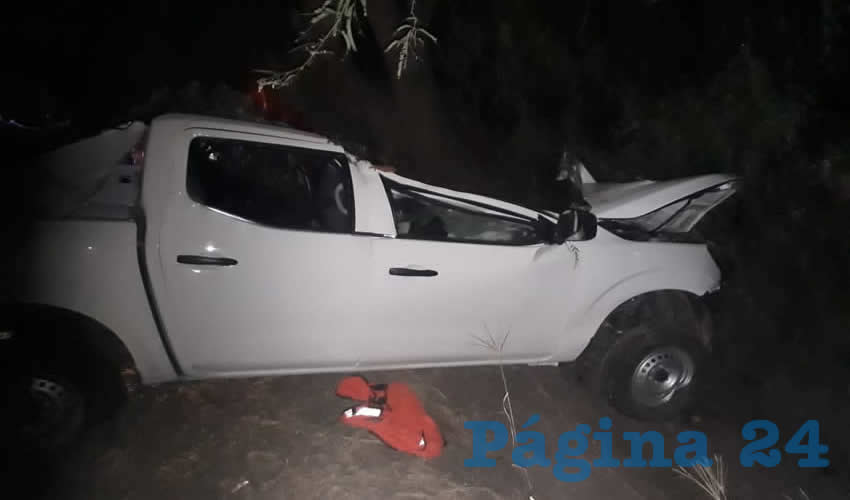 Leonel Torres quedó prensado al colisionar su camioneta contra un árbol, muriendo horas después en el Hospital Hidalgo