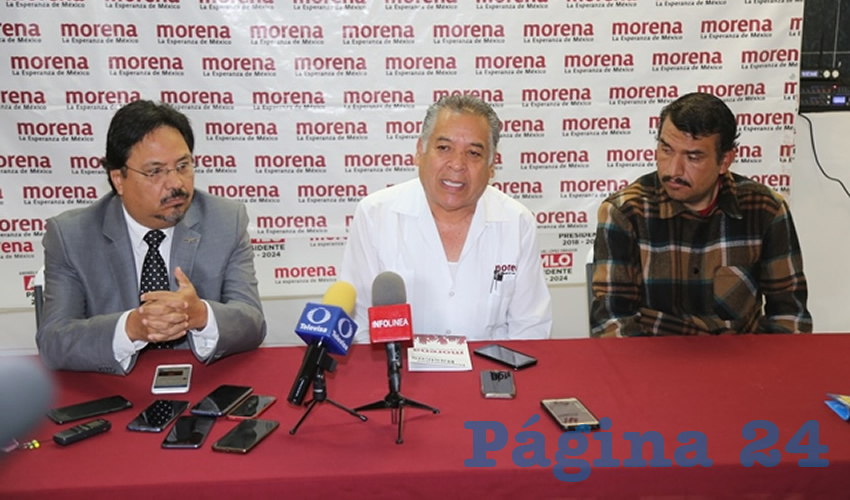 Rueda de prensa de Morena (Foto: Eddylberto Lu&eacute;vano Santill&aacute;n)