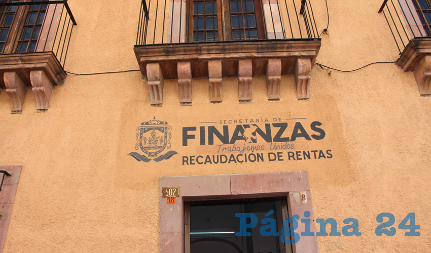 Lo anterior ya que desde el gobierno de Zacatecas se implementó el programa “Lo Legal” que brindó beneficios económicos a los motociclistas que no contaban con registro para que lo hicieran, únicamente pagando alrededor de 500 pesos y las multas o sanciones de tránsito que tuvieran (Foto Rocío Castro Alvarado)