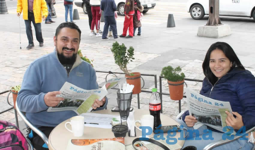 En Caf&eacute; Catedral estuvieron Pedro Cruz y Karla P&eacute;rez