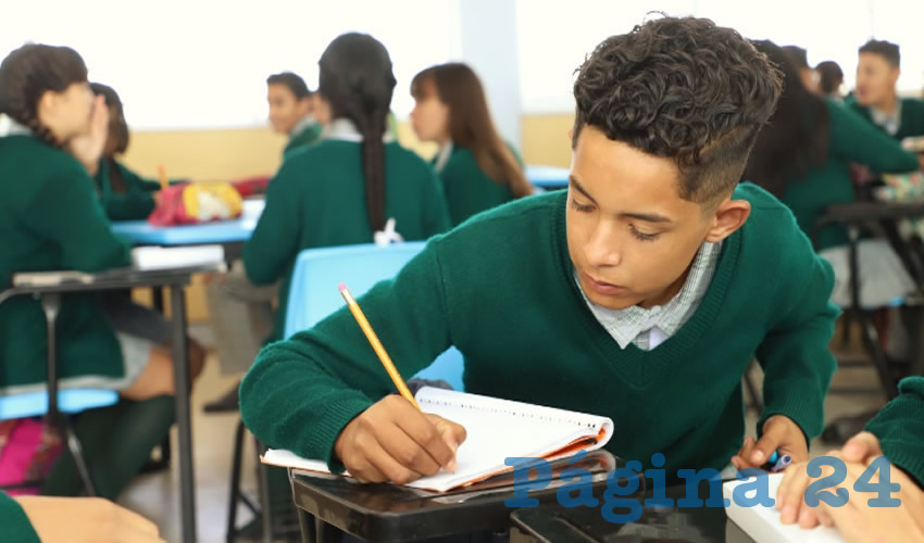 Las personas que no cuenten con acceso a internet, pueden acudir a la escuela o URSE m&aacute;s cercana a su domicilio para recibir apoyo durante el procedimiento