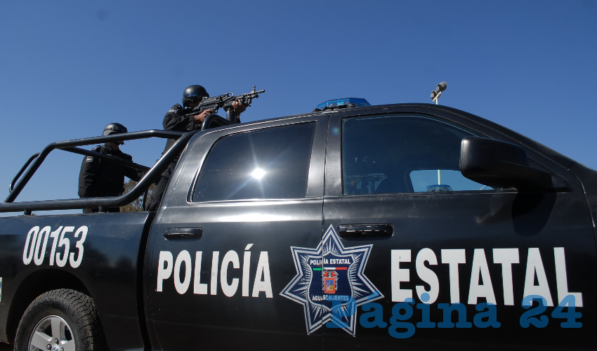 Entre los requisitos para incorporarse a la Policía está haber acreditado el nivel educativo medio superior y aprobar los procesos de evaluación y control de confianza