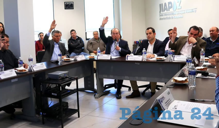 Ratifica Ulises Mejía Haro su postura de rechazo al incremento a la tarifa del agua potable.