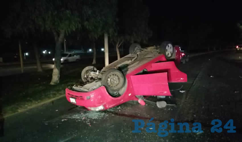 Para la chatarra qued&oacute; el carro Chevrolet Opta que manejaba Juli&aacute;n Lili Bravo, de 59 a&ntilde;os de edad