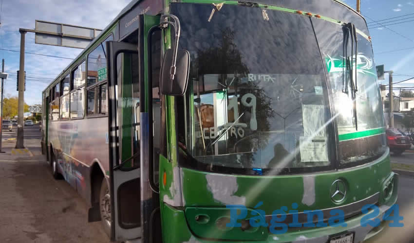 El autobús que manejaba Armando “N” “N”, de 41 años de edad, quien quedó detenido