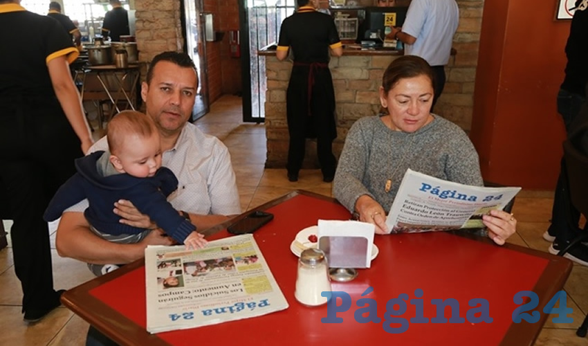 En el restaurante Las Antorchas almorzaron Ricardo Morales Magaña y Tessy Tapia Pérez
