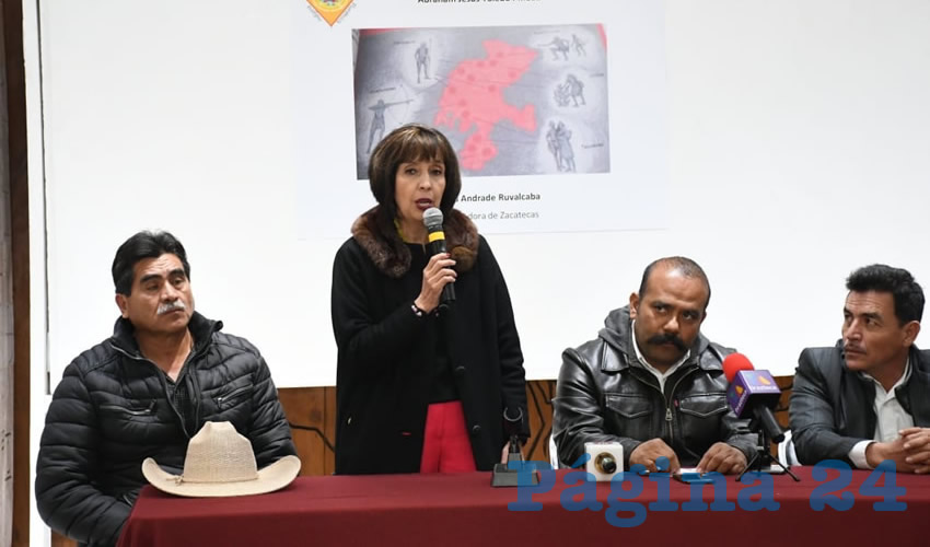 Sandra Andrade Ruvalcaba, gobernadora de los Pueblos Originarios en la entidad zacatecana, sostuvo que en los 58 municipios existen grupos indígenas que han sido marginados en sus derechos por las políticas públicas gubernamentales (Foto Merari Martínez)