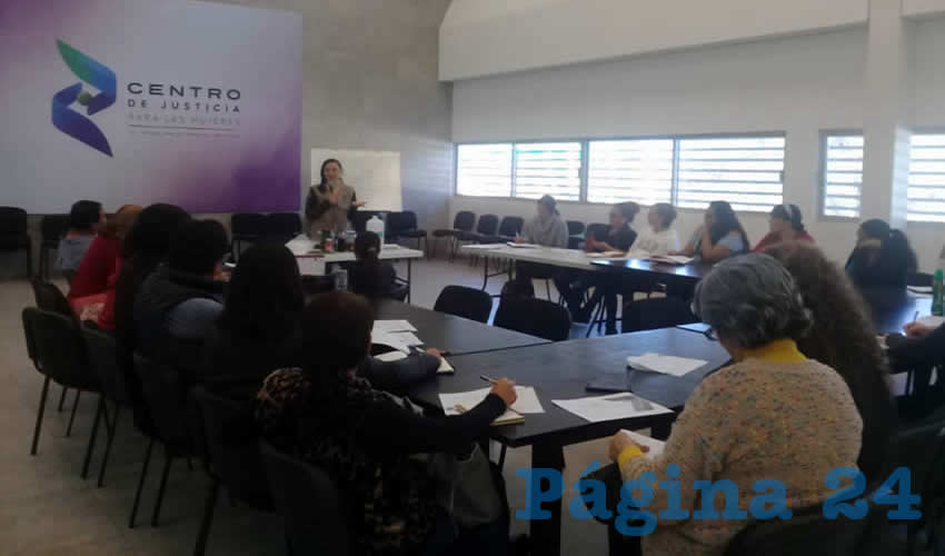 Su diversidad para consumo humano, permite que se realicen tinturas y microdosis, conocimientos que adquirieron las 30 personas que asistieron al taller