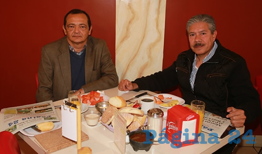 En el restaurante Mitla almorzaron Mario Rivero Cáceres y José Refugio Sánchez Campos