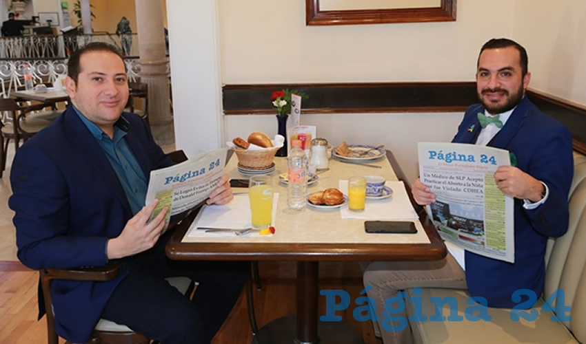 En Sanborns Francia almorzaron Daniel Avilés Martínez y Kike de la torre, coordinador de Comunicación Social del Municipio de Aguascalientes