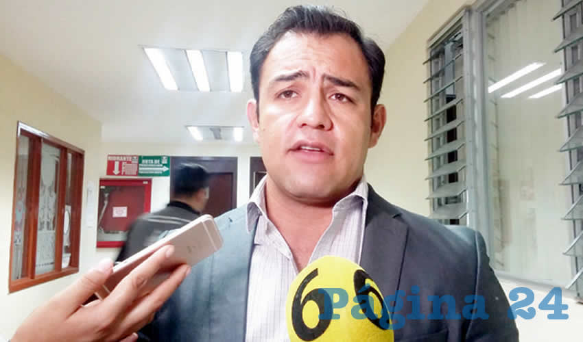 Según el diputado Jonadab Martínez, se trata de “un curso de actualización en torno a las reformas fiscales, en especial para este sector porque antes tenían otras reglas, y este año tendrán que presentar su declaración de manera distinta”/Fotos: Francisco Tapia