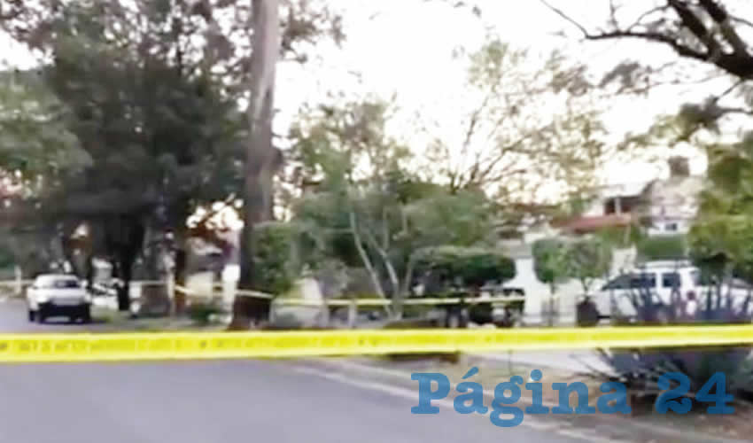 Los vecinos de la calle Historiadores y José Martínez Sotomayor, en la colonia Jardines de los Poetas, en Guadalajara, reportaron a la policía la existencia de restos humanos/Foto: Especial