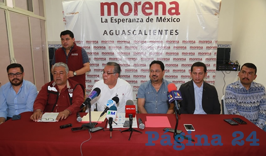 Conferencia de prensa de Morena (Foto: Eddylberto Lu&eacute;vano Santill&aacute;n)
