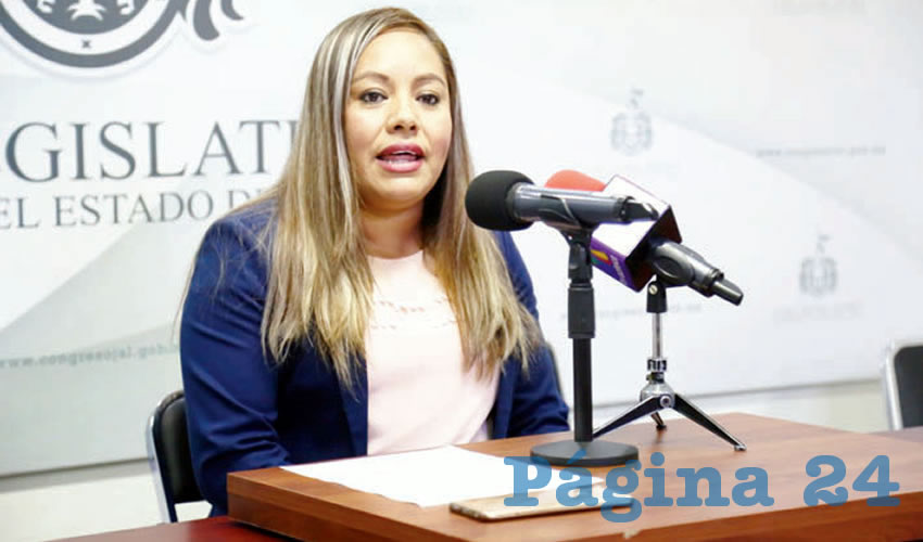 La diputada Norma Valenzuela recordó que en marzo del año pasado el Congreso local aprobó el enorme endeudamiento para realizar diversas obras “necesarias para Jalisco”, con la obligación de que el gobernador enviara informes semestrales reportando el avance de los proyectos financieros… Cosa que a la fecha ha omitido/Foto: Archivo Página 24