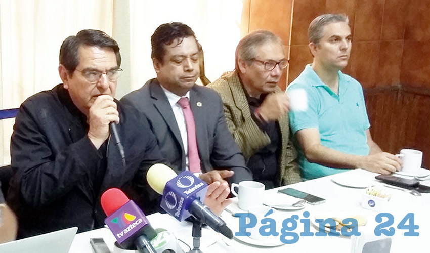 Hugo Rodríguez, presidente estatal de Morena, criticó que el secretario de Salud de Jalisco se toma la prevención a la ligera, con lo que la entidad está en riesgo de sufrir casos de influenza y dengue, como ocurrió el año pasado. “Es un comentario constructivo, no golpeteo político; se trata de evitar más muertes”, aclaró/Foto: Francisco Tapia