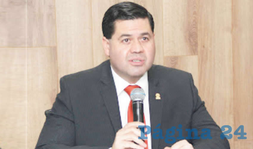 Gabriel Torres, director de la operadora de radio y televisión de la UdeG, pidió que en Jalisco haya “fuentes únicas confiables, y para que éstas sean confiables y tengan más credibilidad, necesitamos darle un mayor grado de autonomía en la Constitución de Jalisco” al Instituto Estatal de Informática, Estadística y Geografía/Foto: Cortesía
