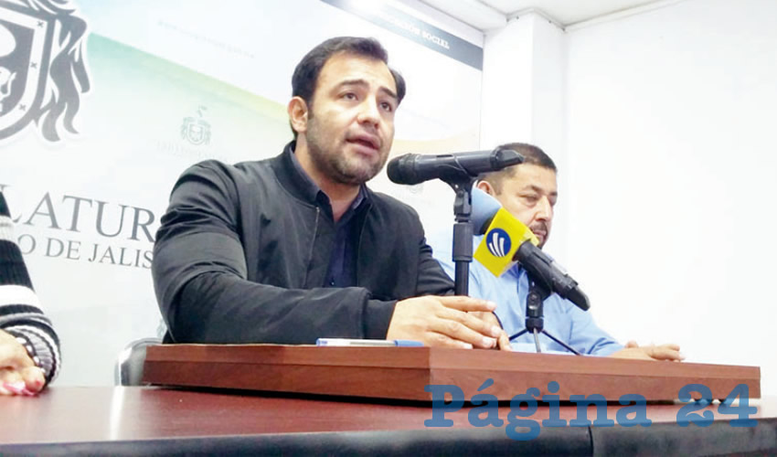 “Hablaremos de los efectos que tiene la reforma fiscal, pero específicamente relacionado al transporte público. Los transportistas, al mudarse a ruta-empresa, adquieren muchas responsabilidades tanto administrativas como fiscales”, explicó el diputado Jonadab Martínez sobre el foro/Foto: Francisco Tapia