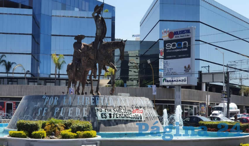 Protesta en la glorieta del Quijote: que se investigue como feminicidio la muerte de Yovanna Yaneth Torres Briseño, la exigencia (Foto: Comunidad Feminista de Aguascalientes)