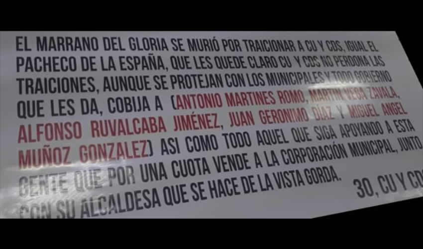 Uno de los mensajes impresos, en donde se adjudican la ejecuci&oacute;n de Francisco Javier Gloria N&aacute;jera ocurrida el mi&eacute;rcoles