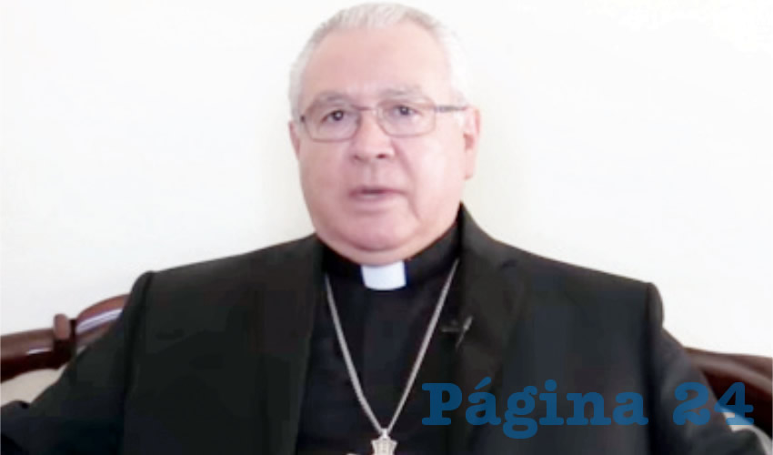 Para Francisco Robles, cardenal de Guadalajara, el riesgo de contagio de coronavirus “No elimina el rito del saludo de paz, pero se debe evitar el contacto directo interpersonal, y se puede sustituir con una reverencia o un signo de voz”; también la hostia de la comunión se distribuirá en la mano y no en la boca/Foto: Cortesía