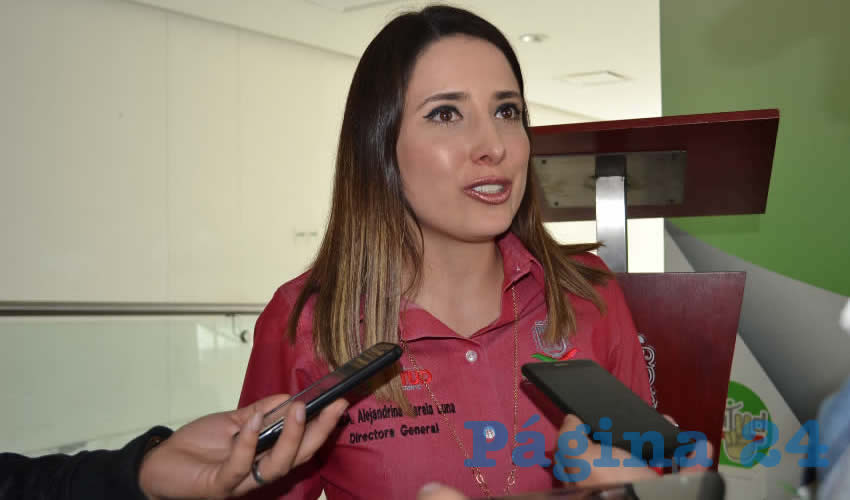 Alejandrina Varela Luna: Se tiene como finalidad consolidar los programas y convocatorias que ya han dado resultados favorables, por lo que destacó el tema de la entrega de apoyos a madres jóvenes para que continúen sus estudios en la educación media superior y superior, pues celebró que en su segundo año, el programa duplicó su alcance. (Foto: Merari Martínez)