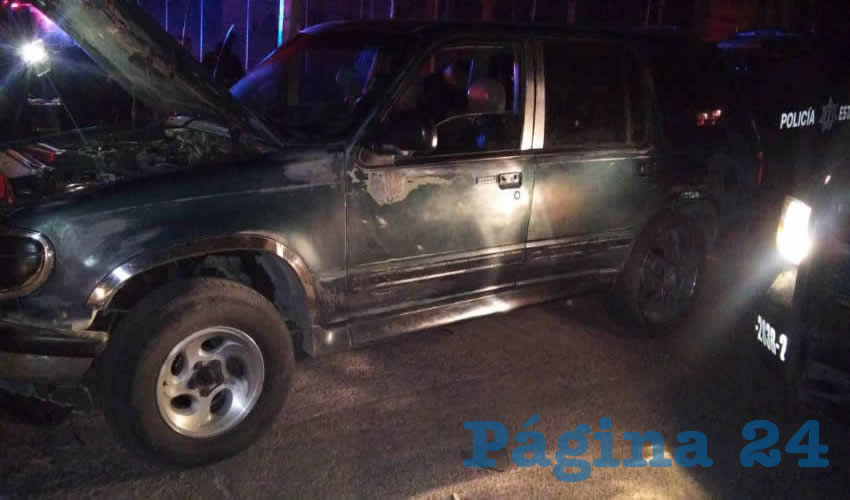 La camioneta Ford Explorer verde que tripulaban los tres delincuentes