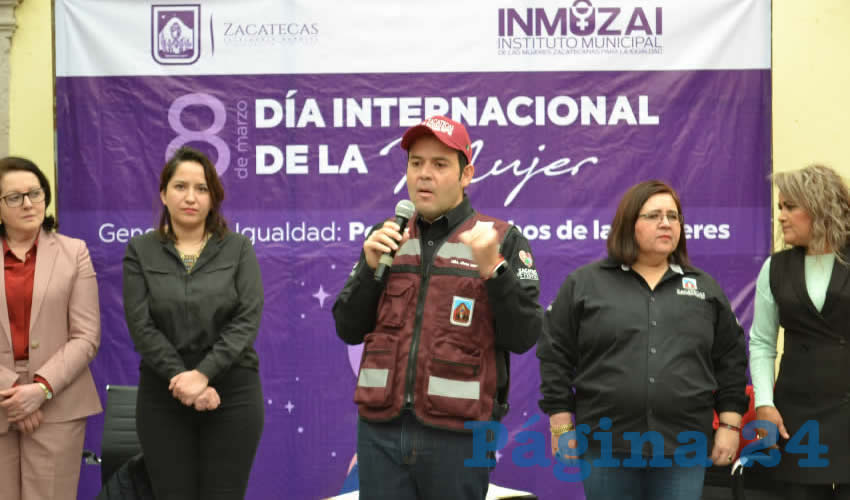 Ulises Mejía Haro declaró que no es un triunfo de él, sino un conceso de todos, ya que apoyó gobierno del estado, ayuntamientos, especialistas en el tema y la ciudadanía (Foto Merari Martínez)