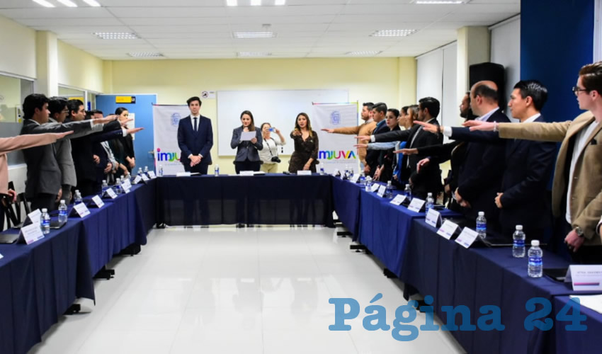 Se tom&oacute; protesta a los 36 integrantes de este cuerpo colegiado y se firm&oacute; el convenio