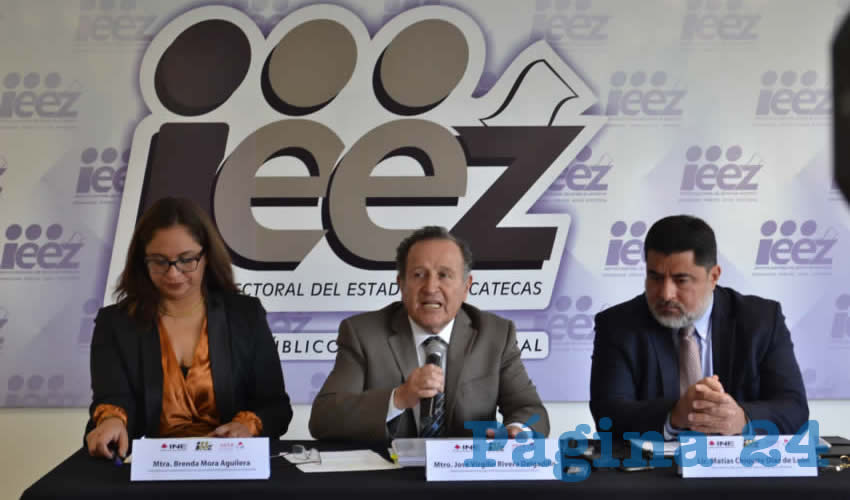 En conferencia de prensa, Virgilio Rivera Delgadillo, consejero presidente del Instituto Electoral de Zacatecas (IEEZ), detalló que el voto por medio electrónico se consiguió gracias a que desde el Congreso del Estado se realizó un exhorto en el cual solicitaban a las autoridades electorales realizar las gestiones para que los zacatecanos radicados en el extranjero ejercieran su derecho al voto por la vía electrónica (Foto: Merari Martínez Castro)