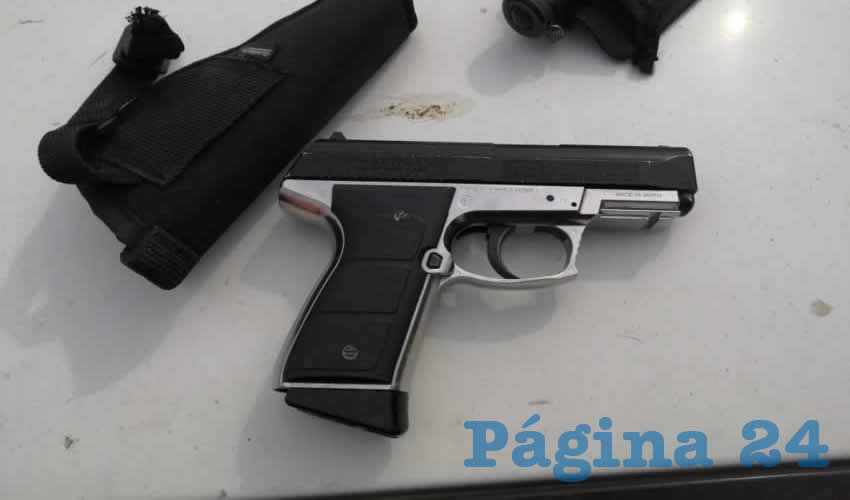 La pistola de postas que usaron dos delincuentes para intentar intimidar a un comerciante