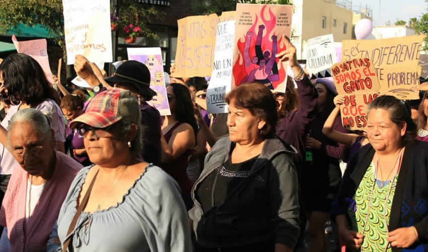 “Nos llenaba el alma de emoción estar juntas luchando, desatando el coraje de las injusticias de nuestros propios padres, abuelos y hermanos” (Fotos: Gina Macías)
