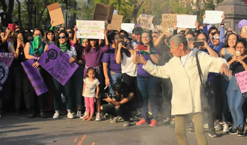 “Ni una asesinada más, porque no es sólo una mujer, es una patria, es una sociedad, es México”