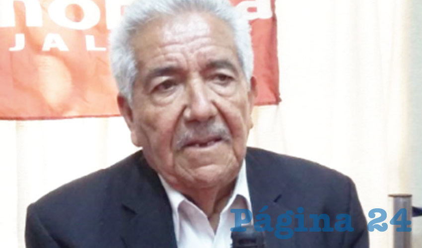 Salvador Ruiz, otro de los líderes de comerciantes, criticó que pese a contar con permisos en regla, los inspectores municipales acompañados de policías decomisan mercancía y no dejan folios, afectando tanto a los venderos como a quienes compran
