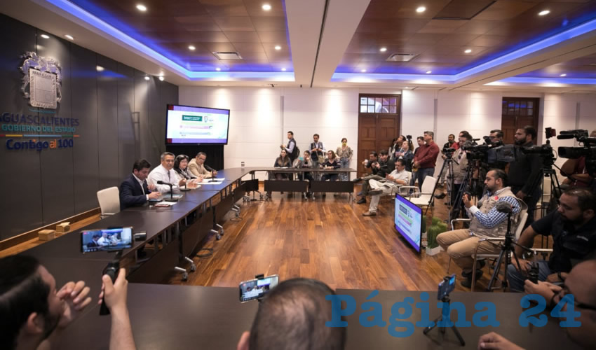 Se invita a la población que presenta síntomas a no acudir a hospitales y centros de salud para evitar posibles contagios