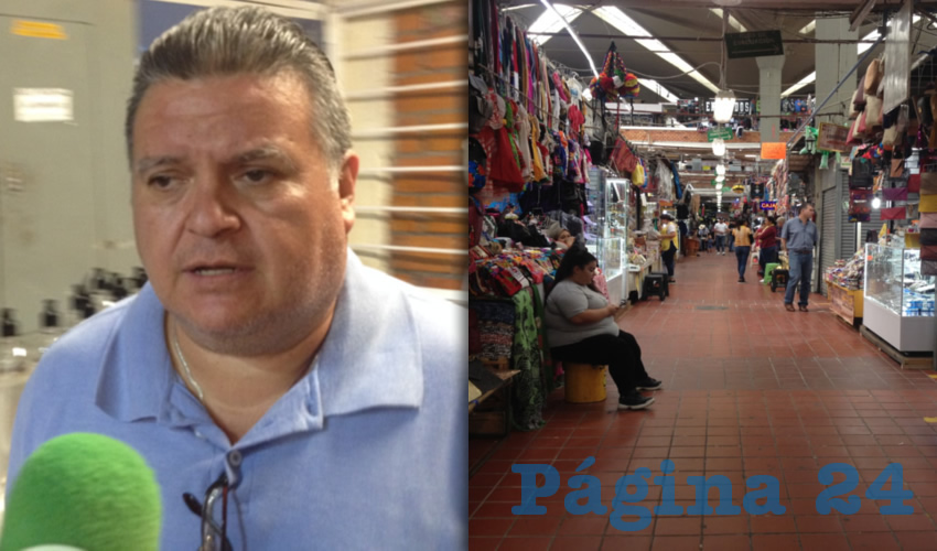 Ángel Martín Camarena, el administrador del Mercado Libertad, aseguró que han colocado botellas con gel anti bacterias en los ingresos del mercado, además de extremar precauciones en todos los locales comerciales/Fotos: Rafael Hernández Guízar