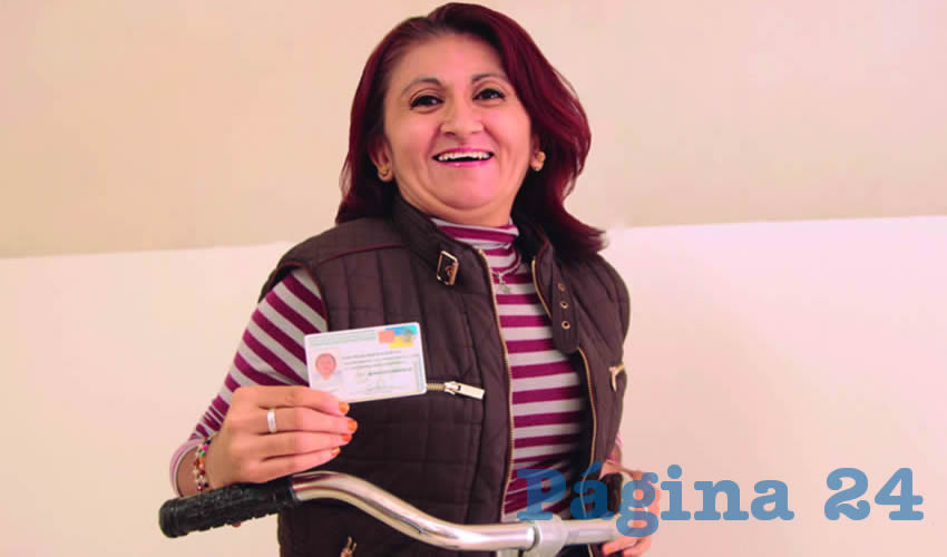 En otras &aacute;reas de servicio de atenci&oacute;n al p&uacute;blico tambi&eacute;n se establecieron m&oacute;dulos de higiene, controles de temperatura y se han aumentado las labores de limpieza