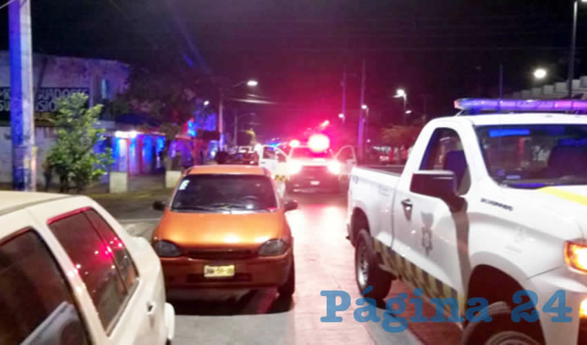 Además de realizar actividades ilegales en la calle, como utilizar las vías como pistas de carreras, a los individuos involucrados se les multó y se les llamó a ir a casa, a que atendieran las medidas de contingencia por el coronavirus/Foto: Cortesía