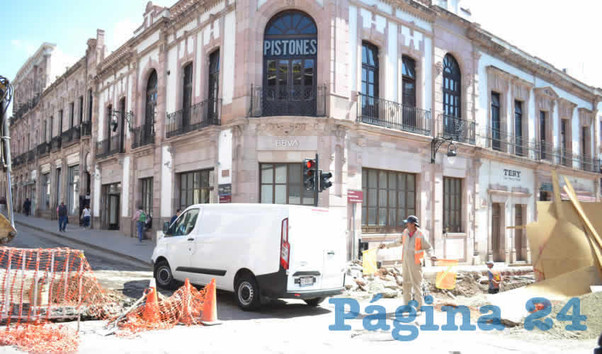 Esta obra inició a principios de enero y se estima que concluirá con la fecha programada para el 31 de marzo, por lo que las autoridades capitalinas a cargo de Ulises Mejía Haro, reportan un avance superior al 70 por ciento(Foto: Rocío Castro Alvarado)