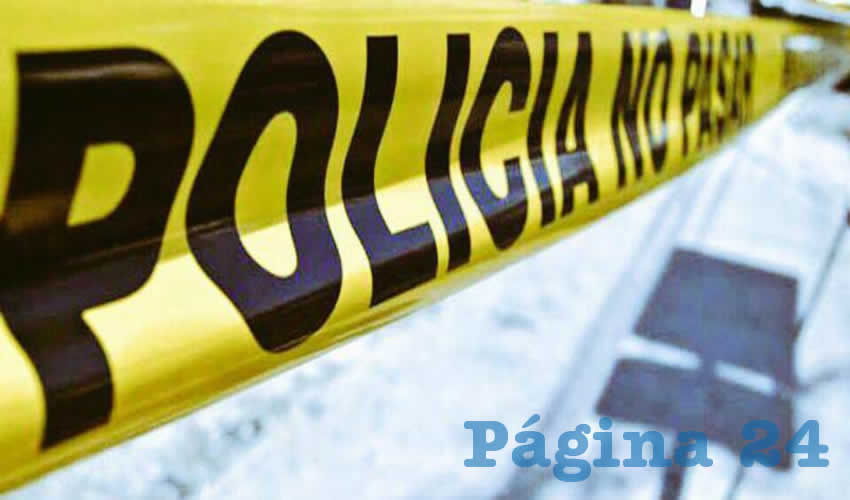 Elementos policiacos se presentaron para acordonar la zona e intentar localizar a los responsables del crimen, pero no tuvieron éxito