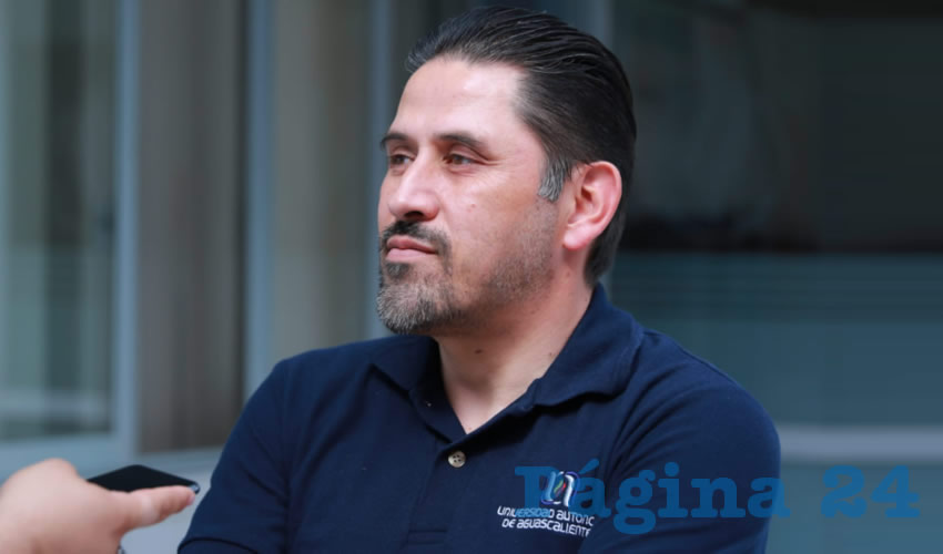 Alejandro Martínez Flores, maestro adscrito al Centro de Ciencias Económicas y Administrativas (CCEA) de la Benemérita Universidad Autónoma de Aguascalientes