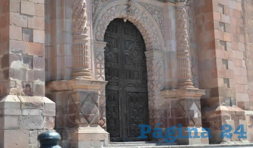 A la soledad de los templos por el llamado a evitar aglomeraciones y quedarse en sus casas para reducir la movilidad del coronavirus, la Iglesia Católica suma ahora la pérdida de prácticamente todos sus ingresos por las limosnas de sus fieles