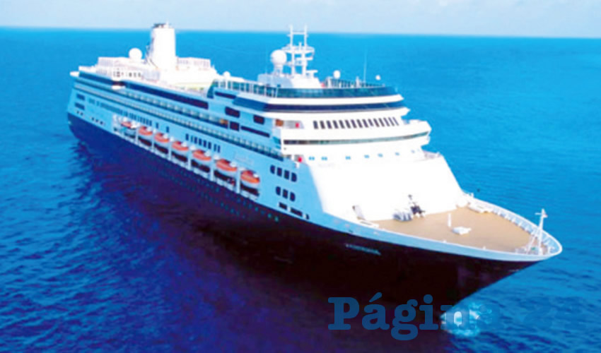 Sólo con tripulación a bordo y sin turistas, al menos cuatro barcos que pertenecen a la línea Holland American Line están anclados en Puerto Vallarta, debido a la contingencia por el Covid-19/Foto: https://www.hollandamerica.com/