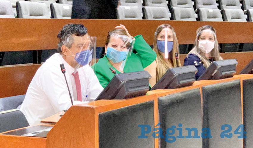 El aislamiento social y el cese de actividades no esenciales, que han afectado de manera significativa la economía de cientos de familias en la entidad; por esto, diputados de Morena presentaron un exhorto al SIAPA para que implemente descuentos y pagos diferidos como forma de apoyo/Foto: Cortesía
