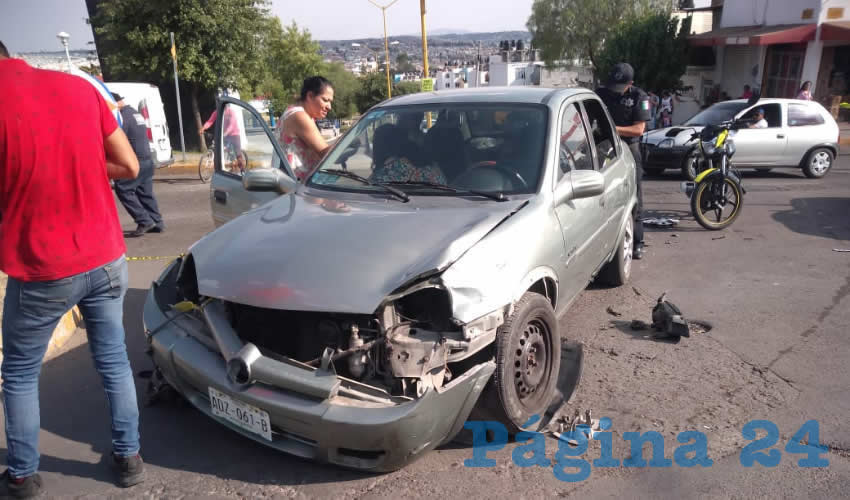 As&iacute; qued&oacute; el carro Chevrolet Astra, que conduc&iacute;a Yadira Alejandra &ldquo;N&rdquo; &ldquo;N&rdquo;, de 29 a&ntilde;os de edad, tras embestir la jaca de acero