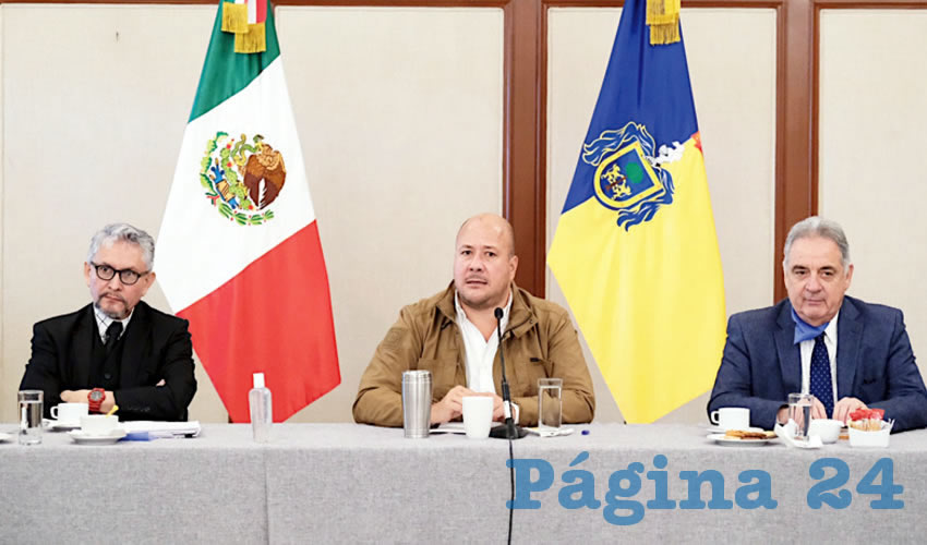 El operativo especial para combatir el coronavirus implica “mayor vigilancia” de la policía estatal, a fin de evitar saqueos o robos en tiendas comerciales y demás establecimientos; el gobernador Enrique Alfaro también explicó que la estrategia de seguridad implica tener controles en los accesos carreteros, aunque no detalló en qué consistirán/Foto: Cortesía