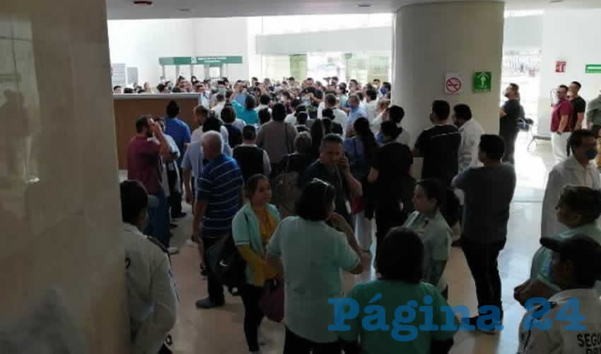 Trabajadores del IMSS siguen inconformes porque los tienen trabajando prácticamente sin ningún tipo de protección
