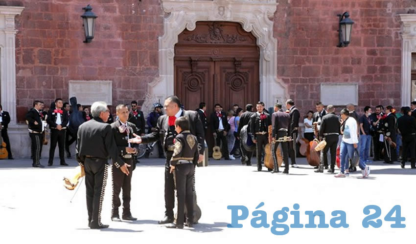 Mariachis piden ayuda porque no tienen trabajo (Foto: Eddylberto Luévano Santillán)
