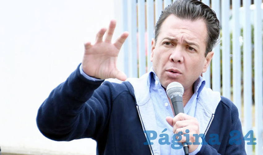 El alcalde Pablo Lemus, quien gobierna por segunda ocasión en Zapopan, autorizó el finiquito para él y al menos otros 142 funcionarios, entre ellos 27 asesores de regidor, 64 jefes, siete coordinadores y 37 directores, de acuerdo con el portal de transparencia. En su artículo 5, fracción III, la Ley de Servidores Públicos del Estado de Jalisco establece: “Al término de su encargo no tendrán derecho a indemnización alguna”/Foto: Twitter @PabloLemusN