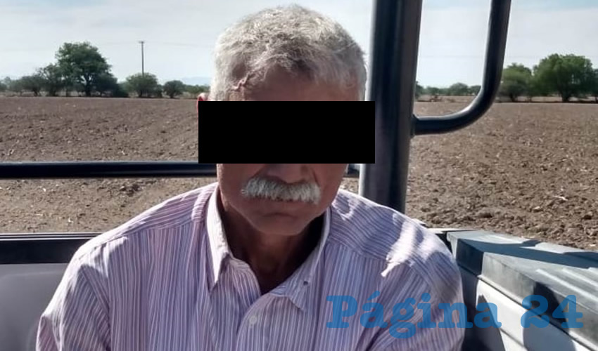El otro sujeto de mayor edad, canoso y de bigote